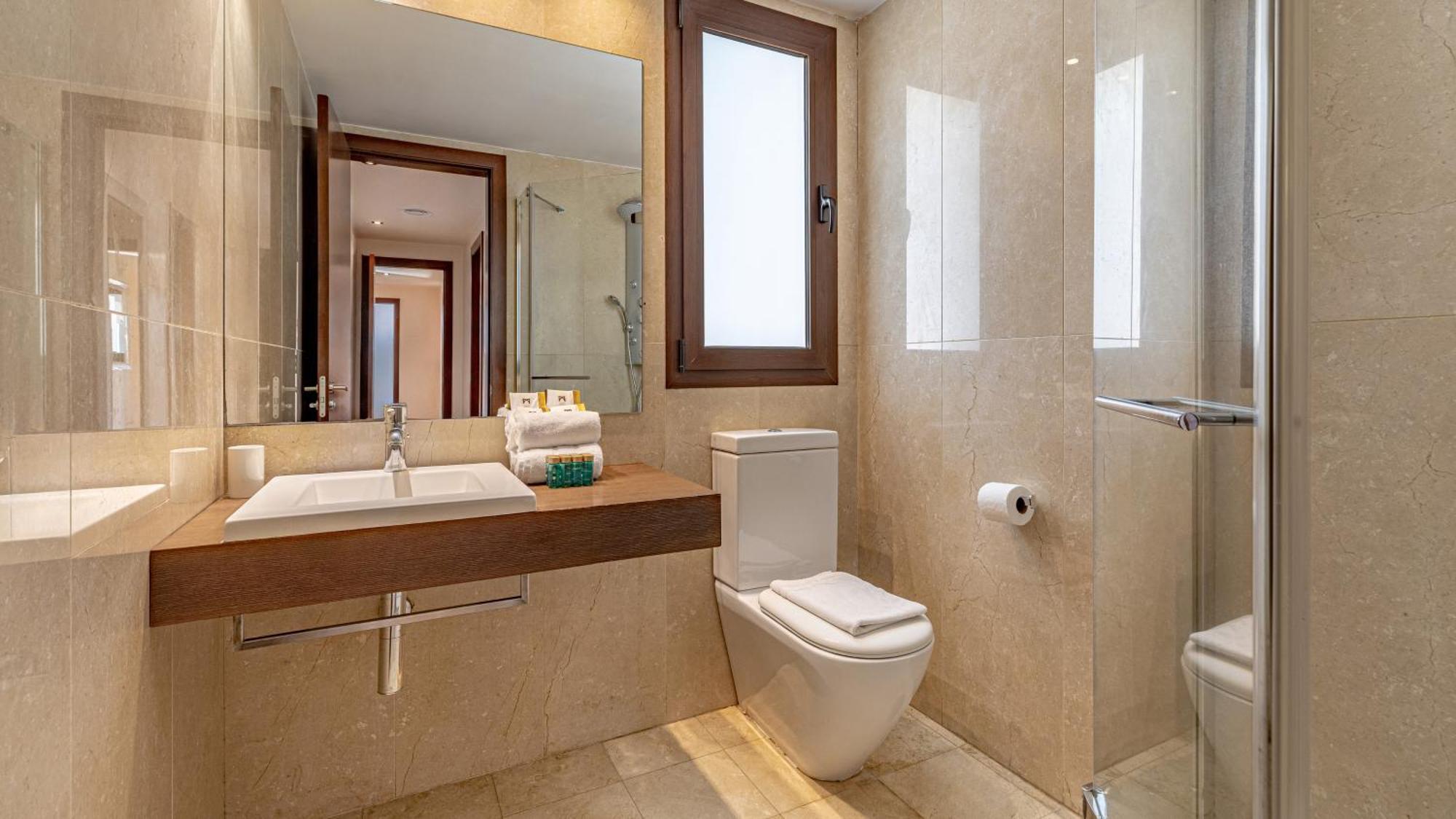 Vacation I Private Heated Swimming Pool, Walking Distance To Puerto Banus, Security 24-7, Bbq, Wifi Lägenhet