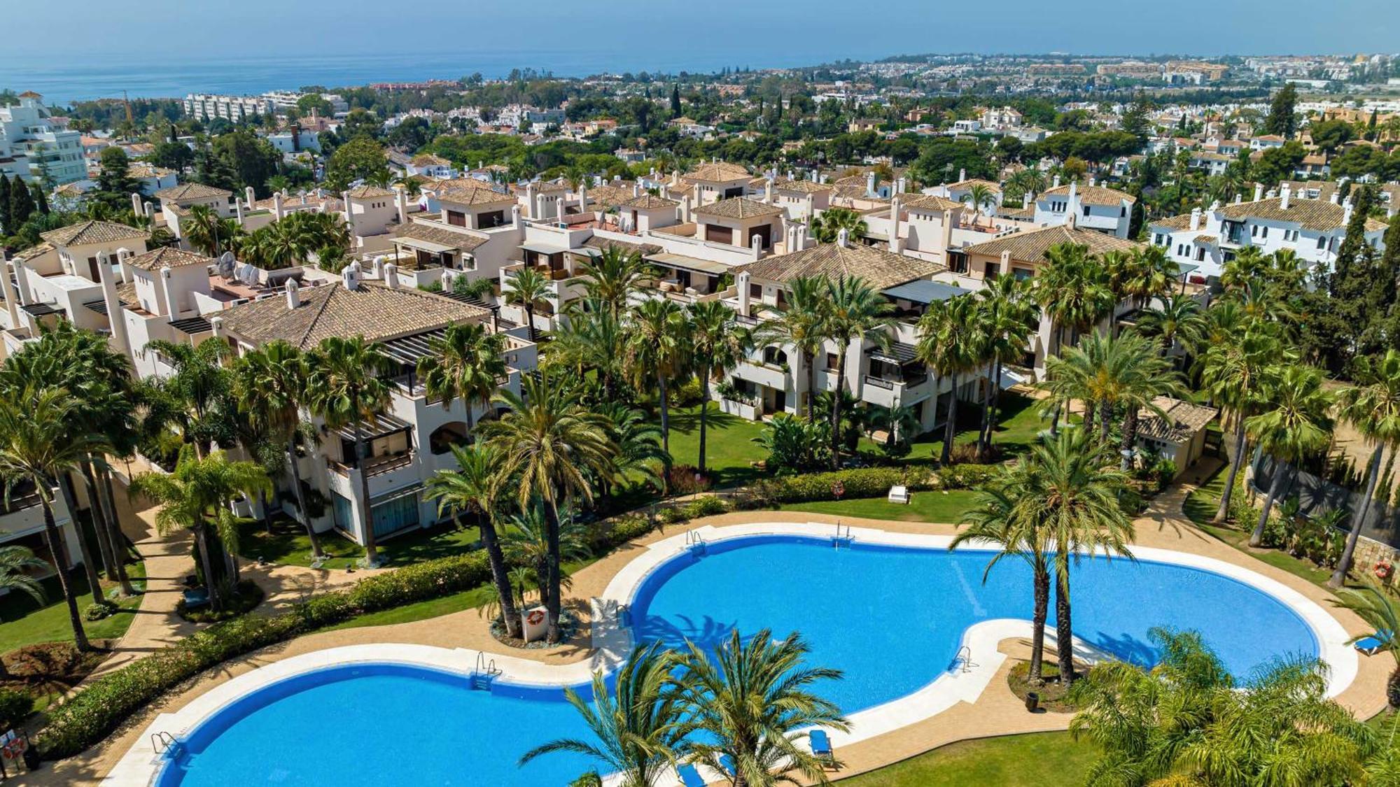 Lägenhet Vacation I Private Heated Swimming Pool, Walking Distance To Puerto Banus, Security 24-7, Bbq, Wifi *