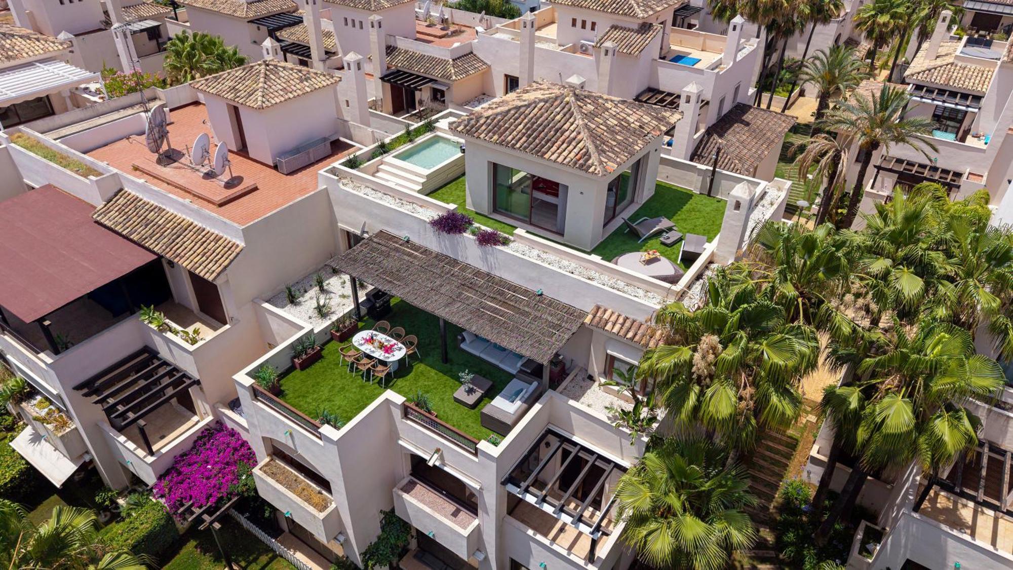 Vacation I Private Heated Swimming Pool, Walking Distance To Puerto Banus, Security 24-7, Bbq, Wifi *